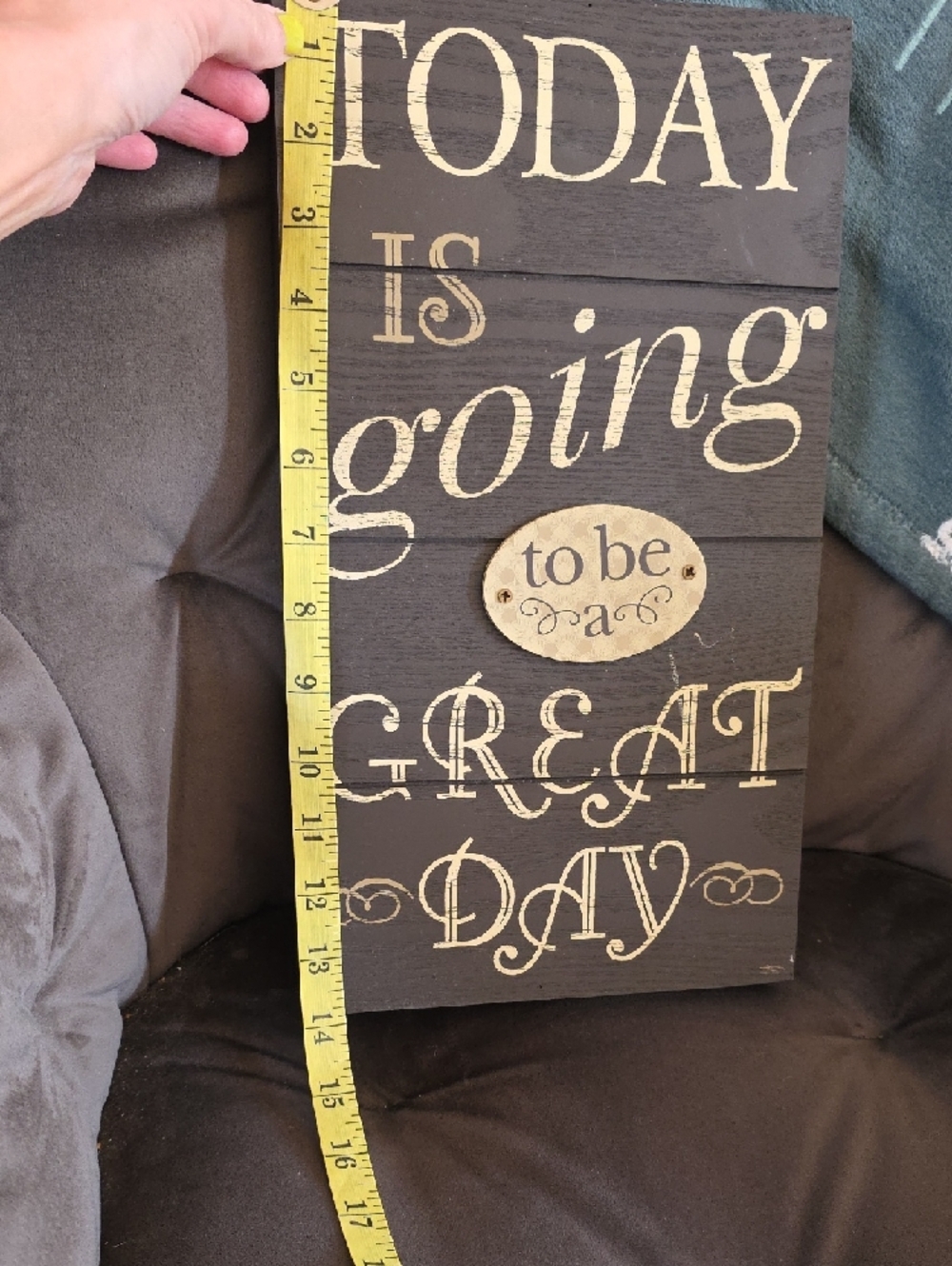 Greeted Sign 'TODAY is going to be a GREAT DAY' - Decorative Wood Wall Art - Picture 2 of 4